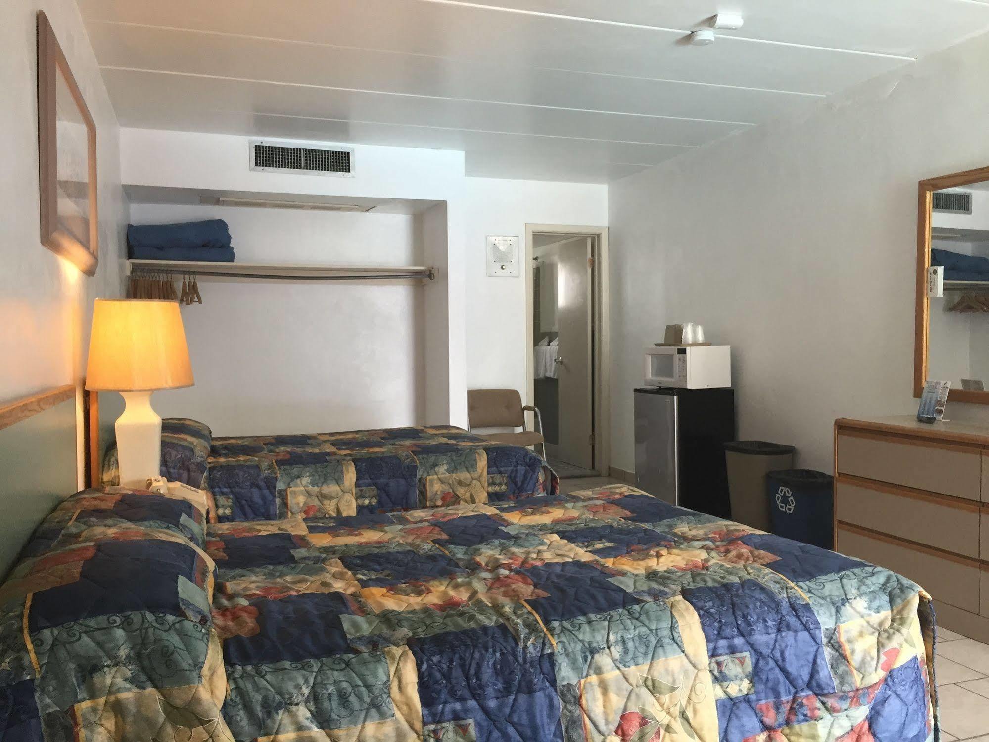 Brittany Motel Вайлдвуд Экстерьер фото