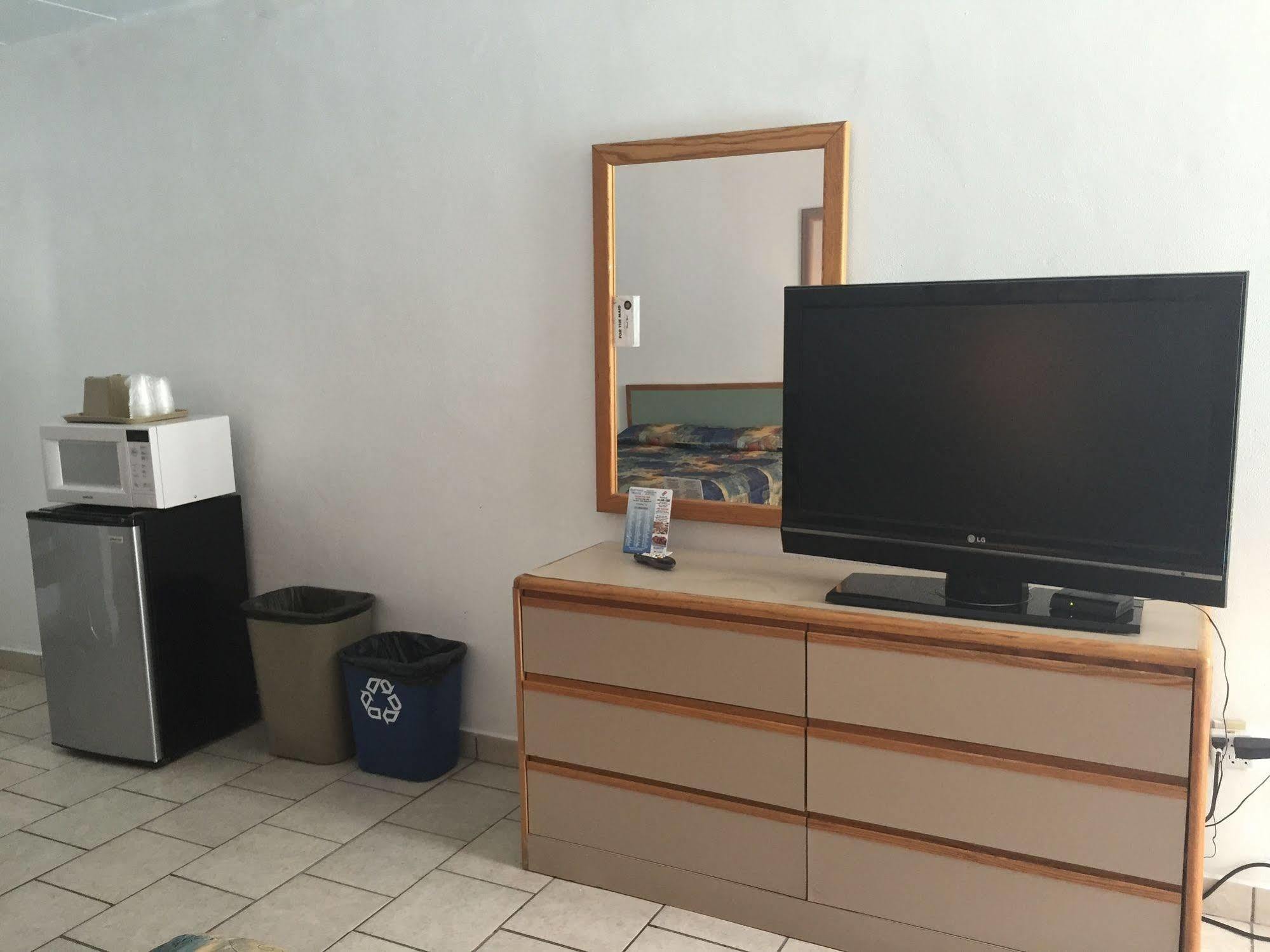Brittany Motel Вайлдвуд Экстерьер фото