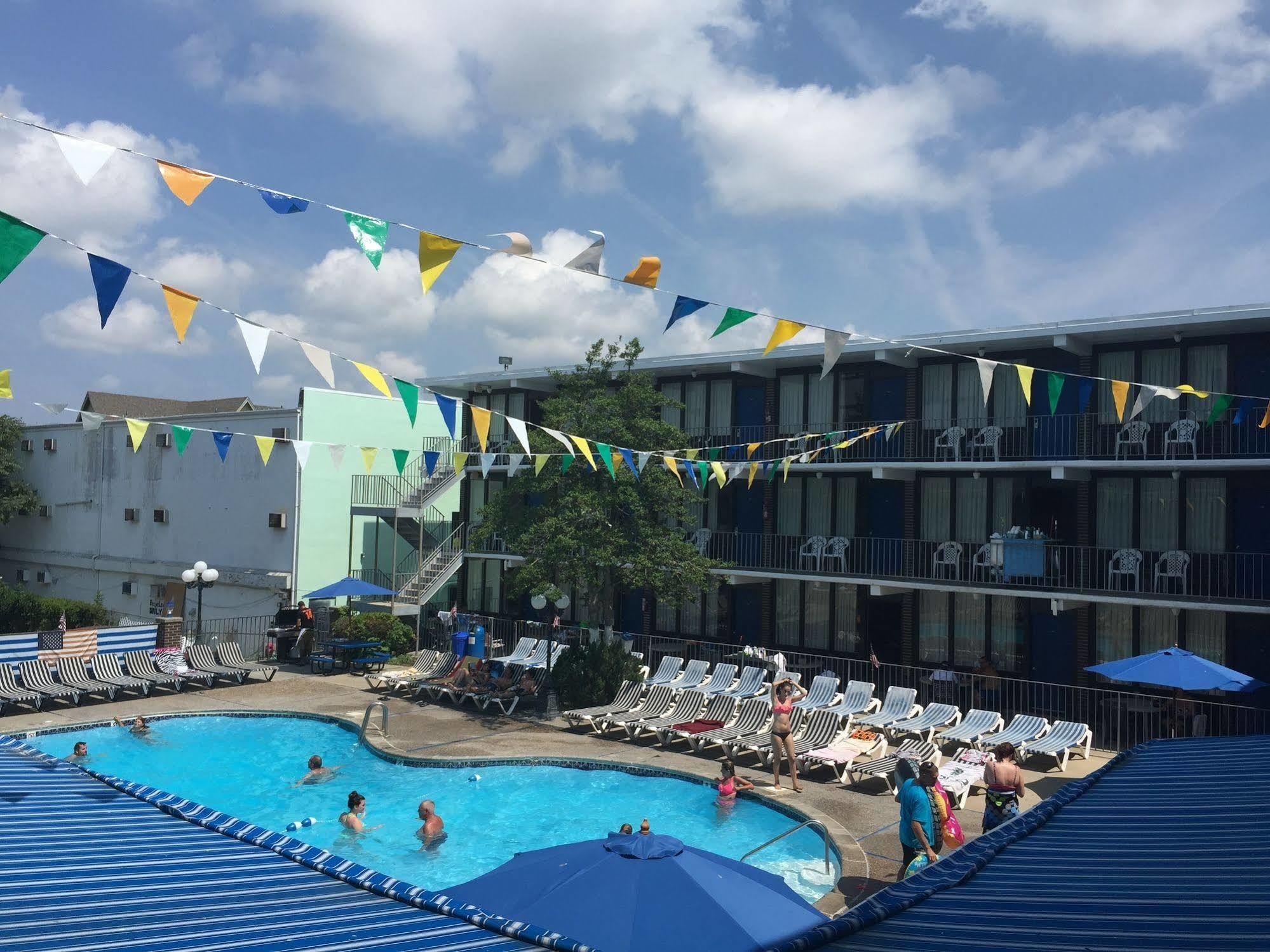Brittany Motel Вайлдвуд Экстерьер фото