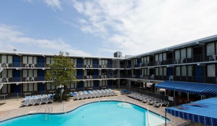 Brittany Motel Вайлдвуд Экстерьер фото