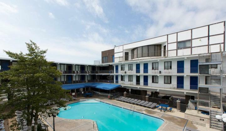 Brittany Motel Вайлдвуд Экстерьер фото