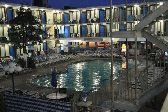 Brittany Motel Вайлдвуд Экстерьер фото